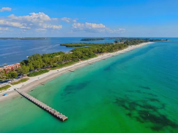 Anna Maria Island Cafe Menu: Where to Eat and what to Order